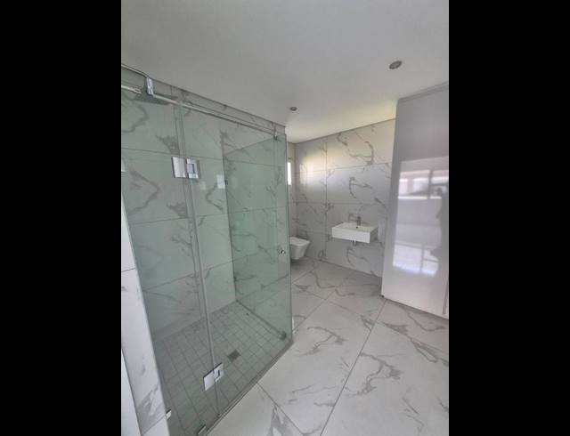 3 BEDROOM APARTMENT FOR SALE IN MORNINGSIDE